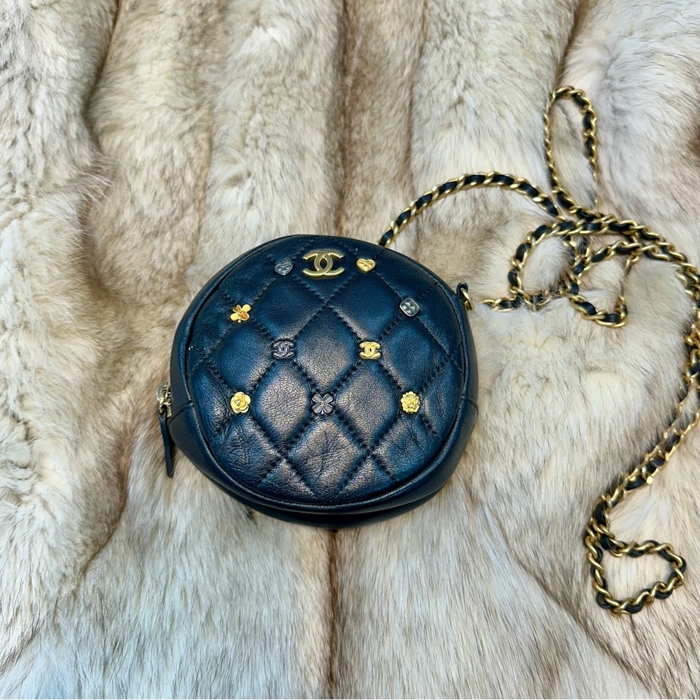 RARE Chanel CC Logo Lucky Charms Mini Crossbody Bag - Picture 1 of 6
